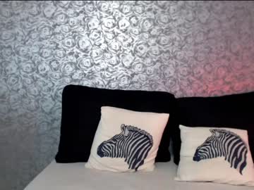 صور استاذ ينيك طالبة في الفصل وقت الامتحان